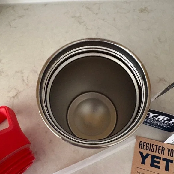 Brand New Yeti Rambler Jr 12 oz Kids Bottle Canyon Red - Picture 2 of 15